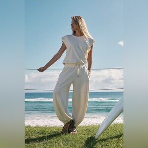 Free People Beach Cream Beige Pantsuit Jumpsuit w/ Pockets Size XS